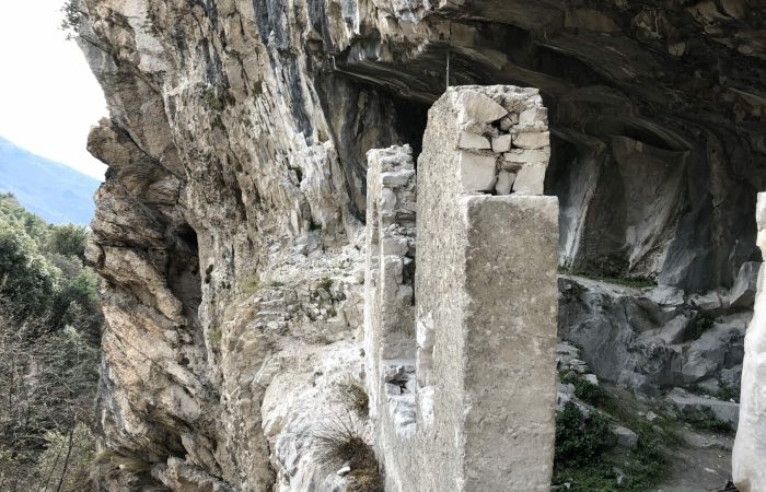 Cave di oolite di Massone dettaglio - Arco