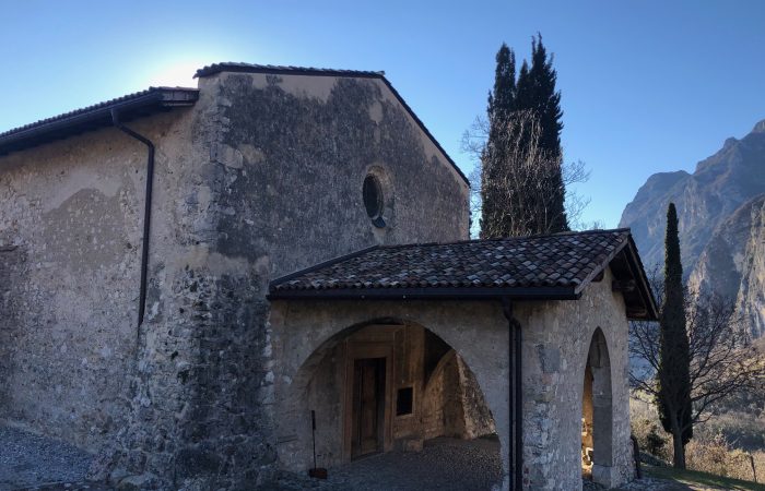 Chiesa di San Lorenzo, Borgo medievale di Frapporta